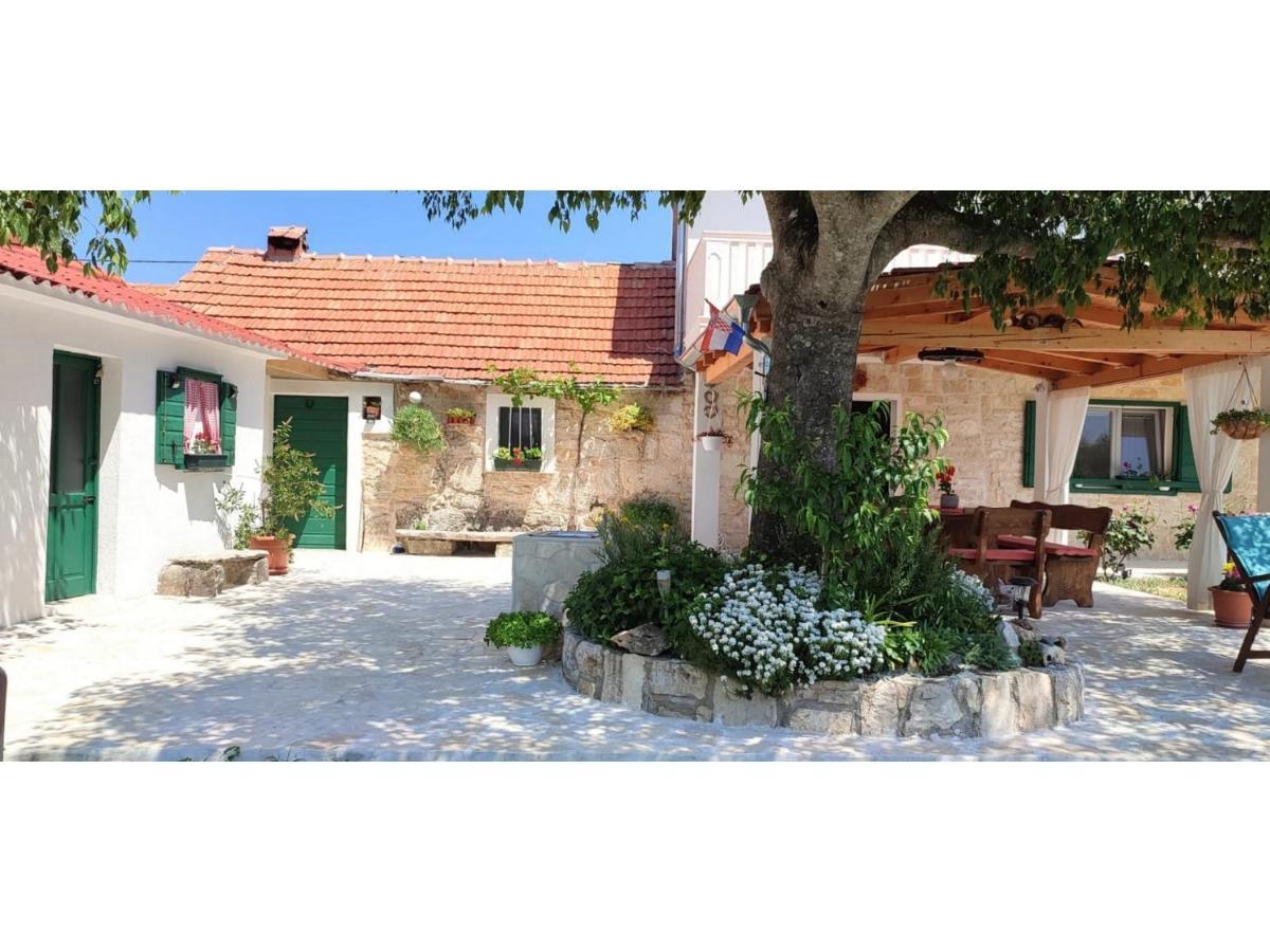 House Kuna Bristane Ngoại thất bức ảnh